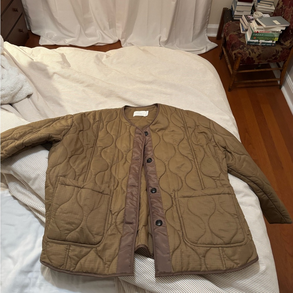 Quilted Lightweight Jacket in Brown